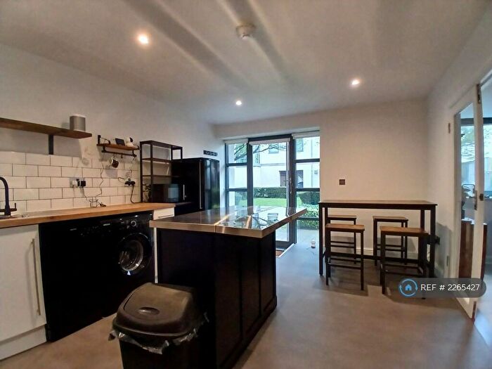 1 Bedroom Flat To Rent In Imperial Court, Cheltenham, GL50