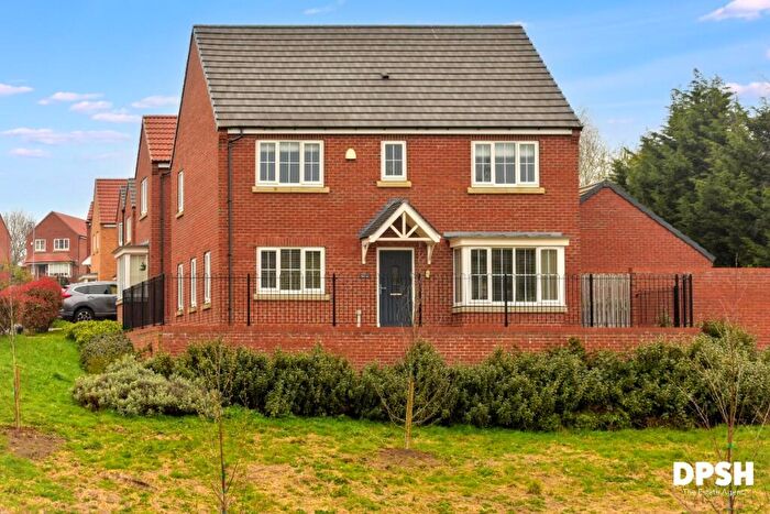 4 Bedroom Detached House For Sale In Wise Crescent, Morley, Leeds, LS27