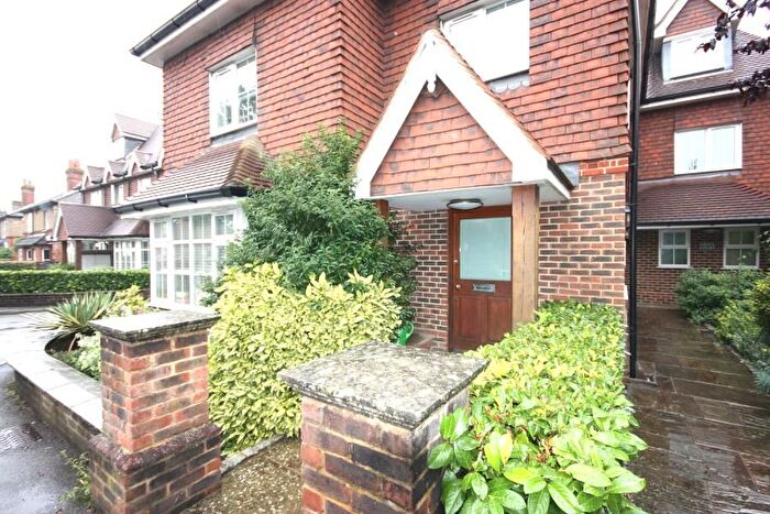 2 Bedroom Maisonette To Rent In Send Road, Send, GU23