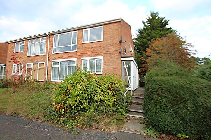 2 Bedroom Maisonette To Rent In Conifer Rise, Westone, Northampton, NN3