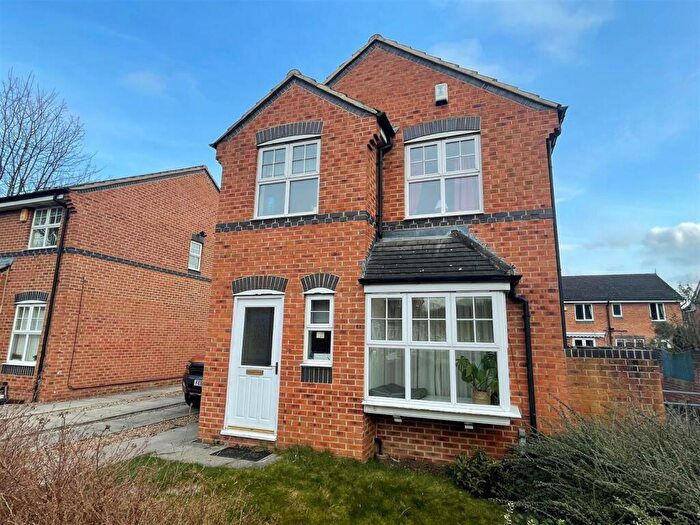 3 Bedroom Detached House To Rent In Boothroyd Drive, Meanwood, LS6