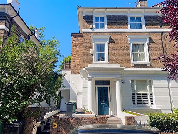 2 Bedroom Flat For Sale In Oval Road, Regents Park, NW1