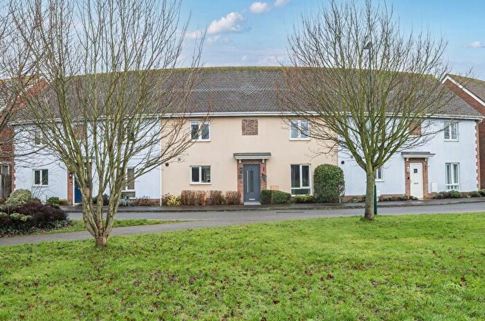 4 Bedroom Terraced House For Sale In Fourteen Acre Avenue, Felpham, PO22