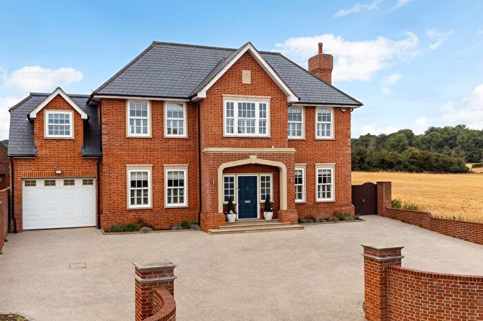 6 Bedroom Detached House For Sale In West Street, Lilley, Luton, Hertfordshire, LU2