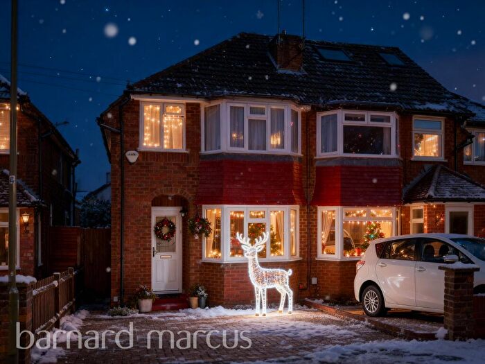 3 Bedroom Semi-Detached House For Sale In Brambletye Park Road, Redhill, RH1