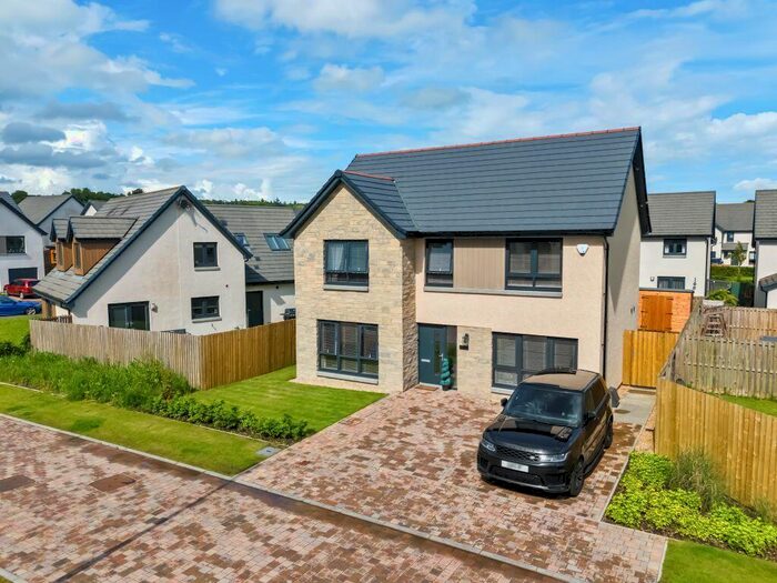 5 Bedroom Detached House For Sale In Grayhaugh Close, Dundee, DD2