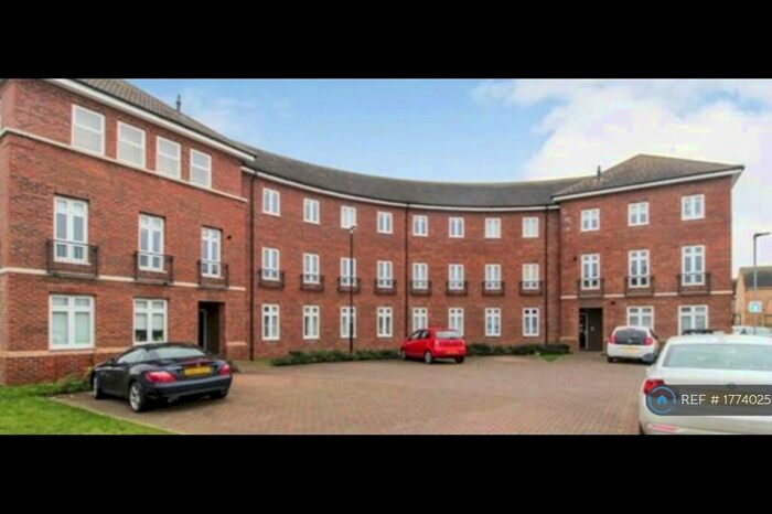 2 Bedroom Flat To Rent In Rochester Way, Shortstown, Bedford, MK42