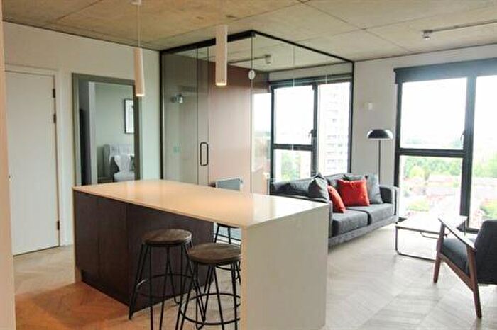 2 Bedroom Apartment To Rent In St Georges Gardens, Spinners Way, Manchester, M15