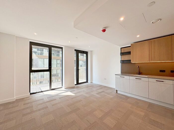 1 Bedroom Flat To Rent In Merino Gardens, Wapping, E1W