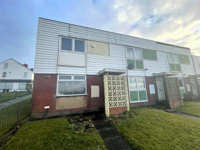 2 Bedroom End Of Terrace House To Rent In Mayfair Gardens, Tunstall, Stoke-On-Trent, ST6