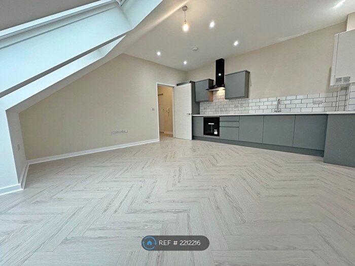 1 Bedroom Flat To Rent In Waterloo Street, Maidstone, ME15