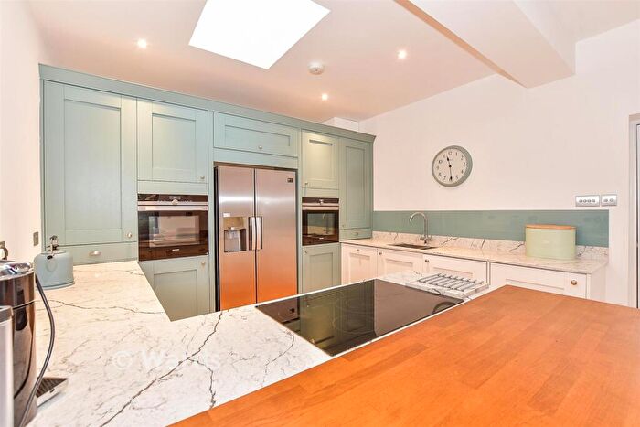 5 Bedroom Detached Bungalow For Sale In Chartway Street, Sutton Valence, Maidstone, Kent, ME17