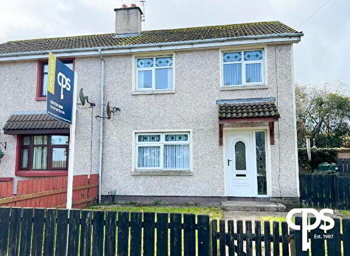 3 Bedroom Semi-Detached House For Sale In Glenbank Road, Derry, BT48