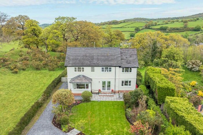 4 Bedroom Detached House For Sale In Bryn Eithin, Glan Conwy, LL28
