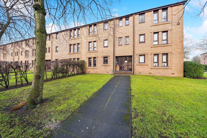 2 Bedroom Flat To Rent In North Woodside Road, Flat -, North Kelvinside, Glasgow, G20