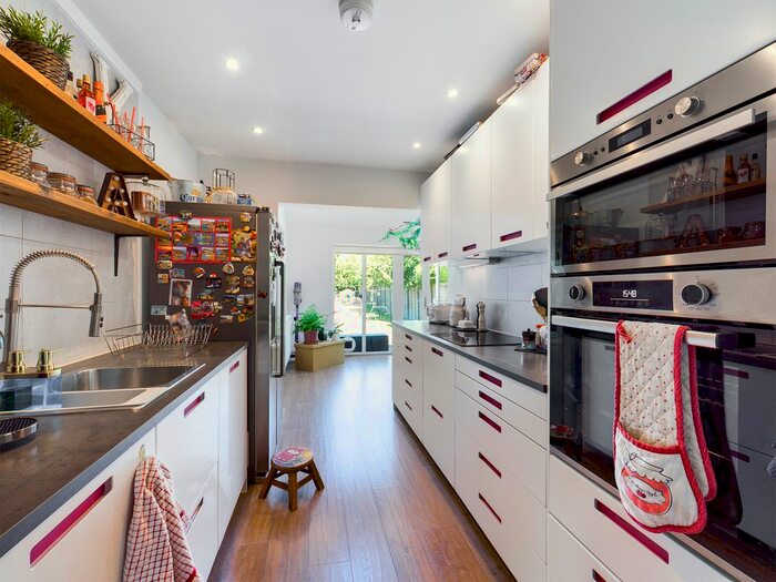 4 Bedroom Semi-Detached House To Rent In Crescent Road, East Barnet, EN4