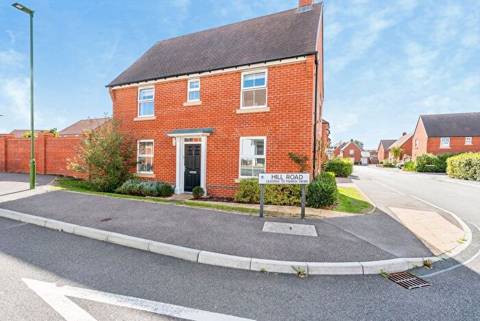 3 Bedroom Detached House For Sale In Hill Road, Westhampnett, Chichester, West Sussex, PO18