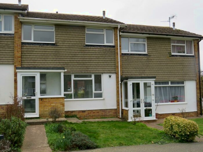 3 Bedroom House To Rent In Barons Way, Polegate, BN26