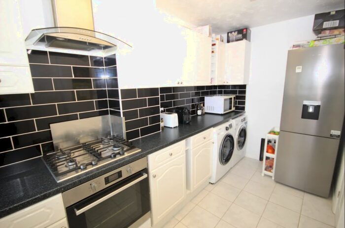 1 Bedroom Flat To Rent In Barnhill Road, Wembley, Middlesex, HA9