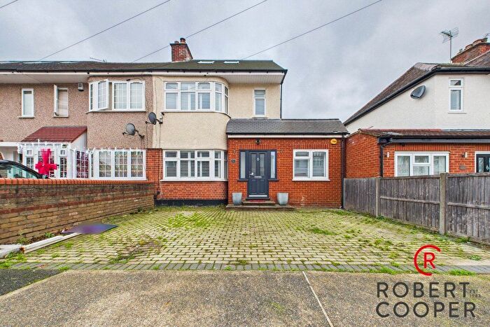 4 Bedroom End Terrace House To Rent In Appledore Avenue, Ruislip, HA4