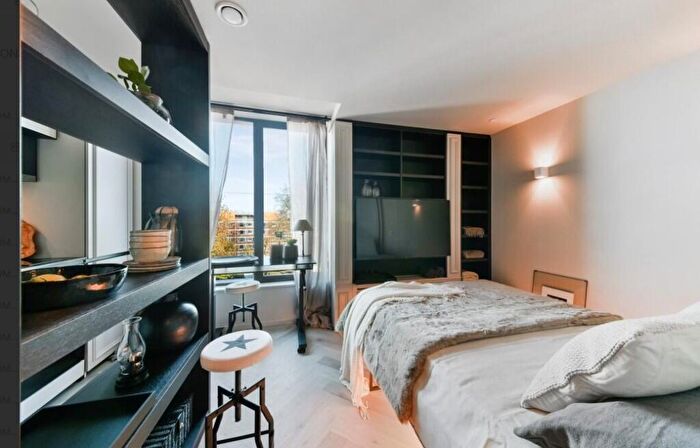 Studio To Rent In Willesden Lane, London, NW2