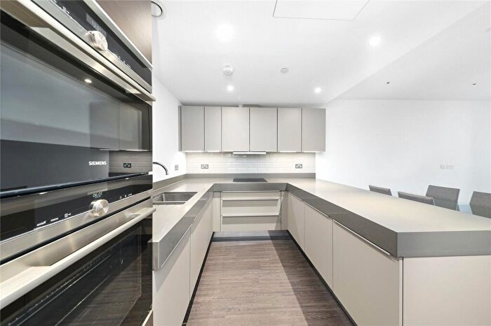 2 Bedroom Apartment To Rent In Goodman's Fields, Aldgate, London, E1
