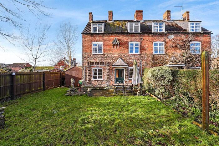 4 Bedroom Semi-Detached House For Sale In Alkerton, Eastington, Stonehouse, GL10