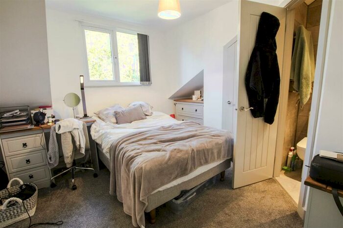 5 Bedroom House To Rent In Holly Grove, Hubert Road, Birmingham, B29