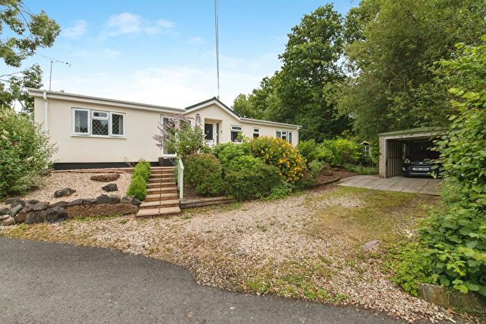 2 Bedroom Park Home For Sale In Glanvills Close, Pathfinder Village, Exeter, EX6