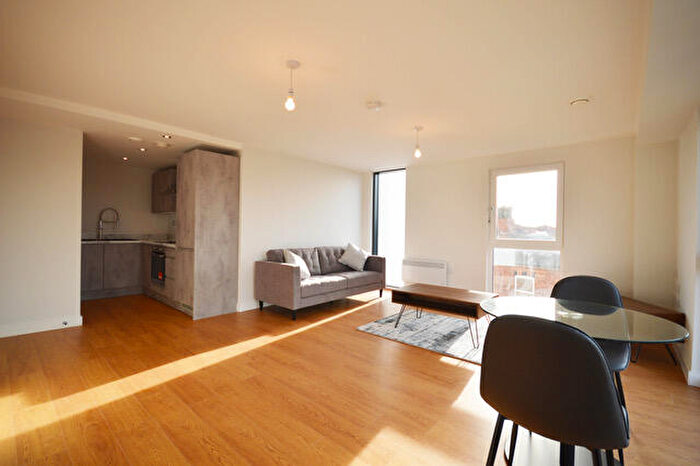 1 Bedroom Apartment For Sale In Victoria Riverside, Atkinson Street, Leeds, LS10