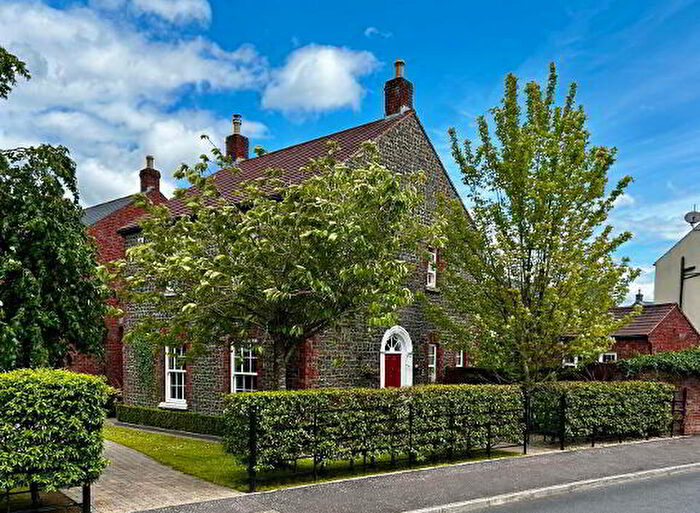 4 Bedroom Detached House For Sale In Breton Gardens, Lisburn, BT28