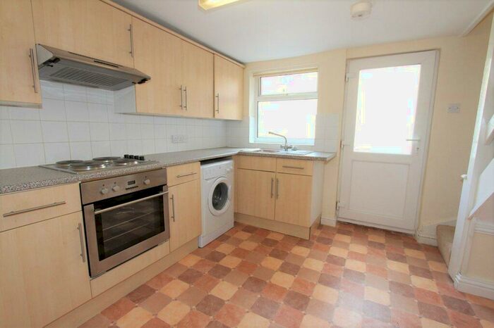 1 Bedroom Apartment To Rent In Castle Street, Banbury, Oxon, OX16