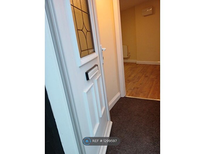 1 Bedroom Flat To Rent In Derby Arms, Heanor, DE75