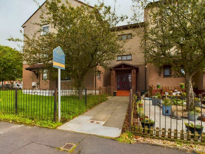 2 Bedroom Flat To Rent In Easterhouse Road, Easterhouse, G34