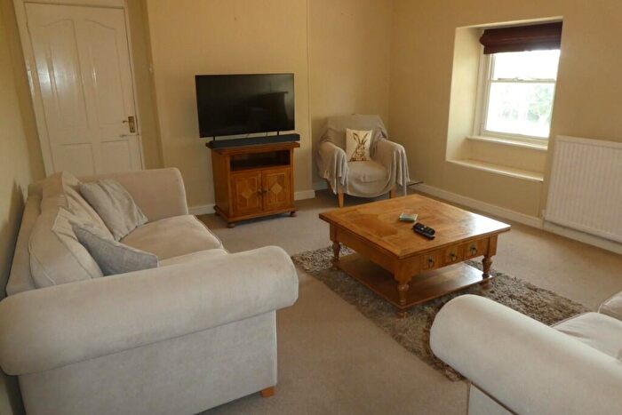 2 Bedroom Flat To Rent In Woodhouse Arms, Bourne Road, Corby Glen, NG33