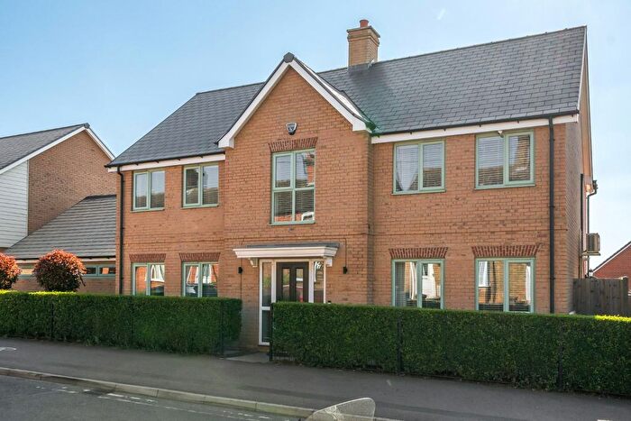 4 Bedroom Detached House For Sale In Biggleswade Road, Potton, SG19