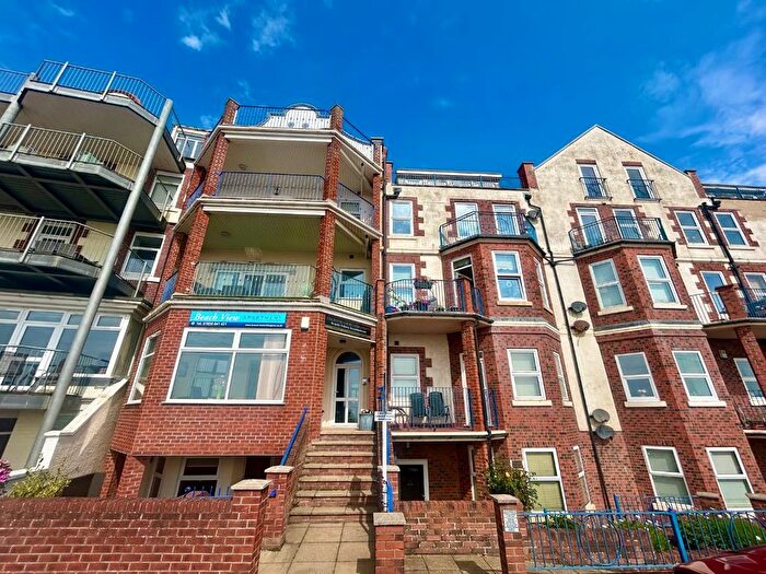 3 Bedroom Flat To Rent In Lower Ground Floor Flat, South Marine Drive, Bridlington, YO15