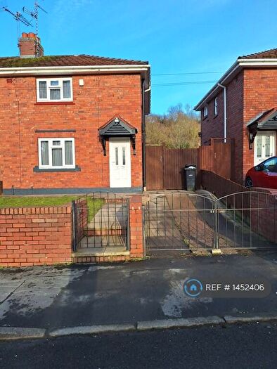 3 Bedroom Semi-Detached House To Rent In Meadow Road, Dudley, DY1