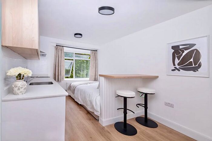 Studio To Rent In Fitzjohns Ave, Hampstead, London, NW3
