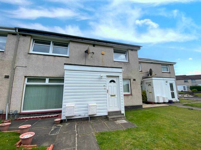 2 Bedroom Flat To Rent In Leander Crescent, Renfrew, PA4