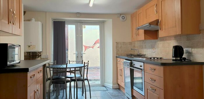 3 Bedroom Terraced House To Rent In Gillwell Street, Plymouth, PL4