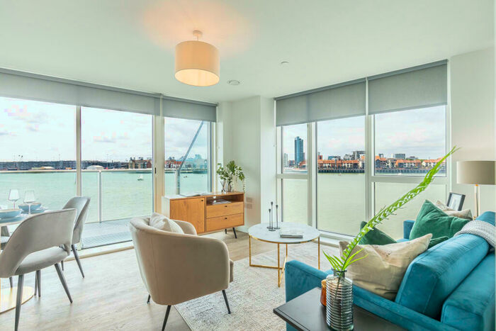 2 Bedroom Apartment To Rent In Vantage Tower, Centenary Plaza, SO19