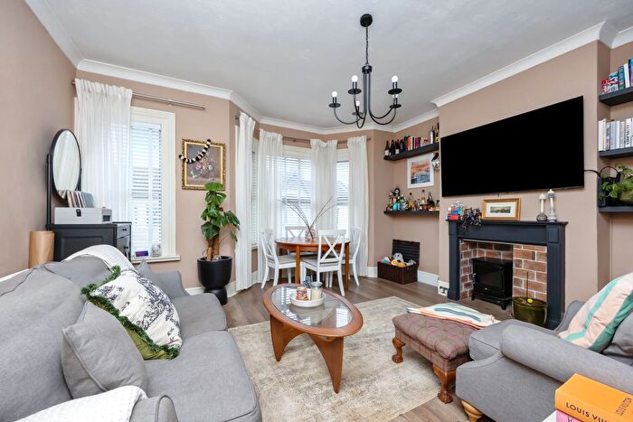 1 Bedroom Flat For Sale In Lennox Road, Broadwater, Worthing, BN11