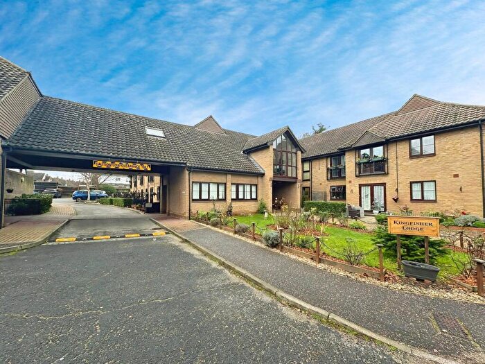 1 Bedroom Apartment For Sale In The Dell, Great Baddow, Chelmsford, CM2