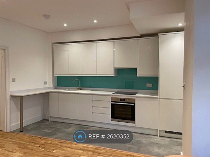 2 Bedroom Flat To Rent In Perham Rd, London, W14