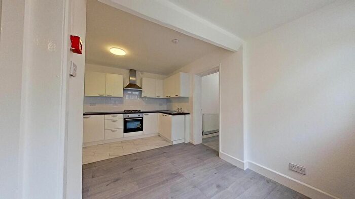 1 Bedroom Flat To Rent In Basement Flat, Station Road, Margate, CT9