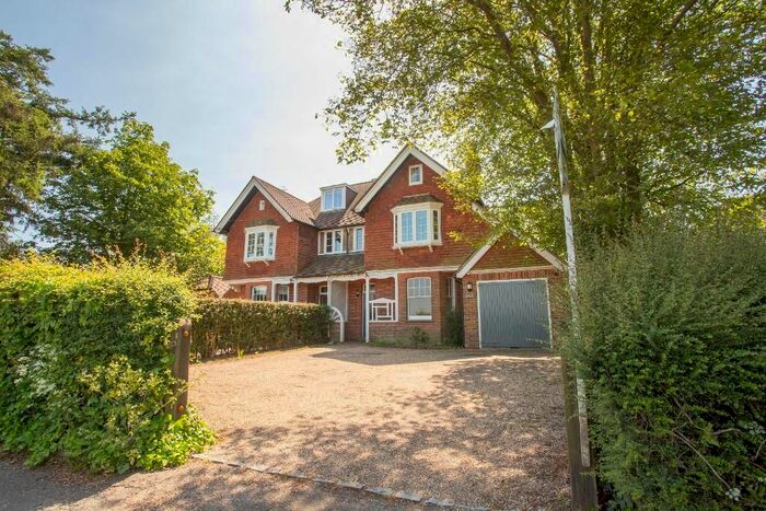 3 Bedroom Semi-Detached House To Rent In Burwash Road, Burwash, East Sussex, TN19