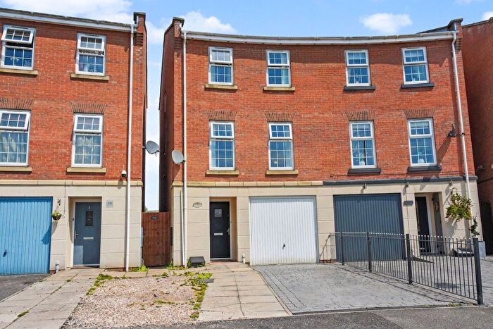 4 Bedroom Semi-Detached House For Sale In Noskwith Street, Ilkeston, DE7