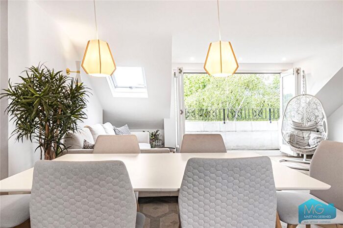 2 Bedroom Flat For Sale In Carlingford Road, Hampstead, London, NW3