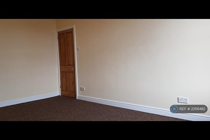 1 Bedroom Terraced House To Rent In Denton Terrace, Morley, Leeds, LS27